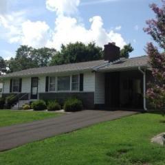 2811 Milford Ave, Maryville, TN 37804-2538