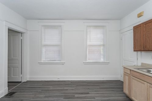 235 Emming St, Cincinnati OH 45219-1464 exterior