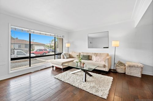 6222 Rose St, San Diego, CA 92115-2542