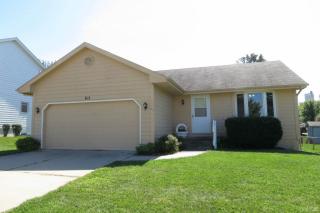 611 Kentucky Ave, Indianola, IA 50125-4001
