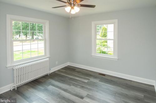 347 Perkiomen Ave, Lansdale PA  19446-3526 exterior