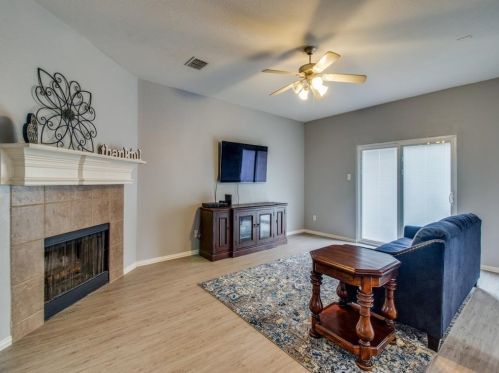 14524 Crystal Lake Dr, Oak Point TX  75068-2738 exterior