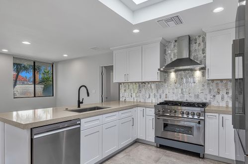 6 Cornell Dr, Rancho Mirage CA  92270-3630 exterior