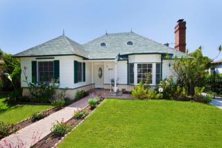 1007 Cedar St, Glendale, CA 91207-1703