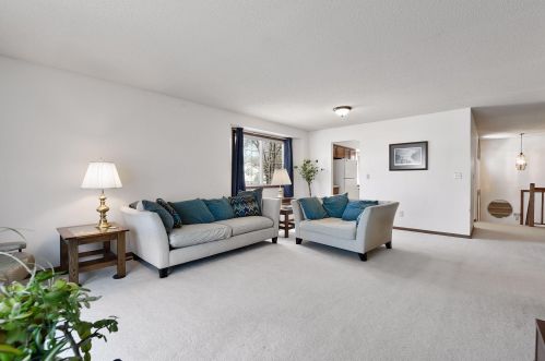 5759 Donegal Dr, Saint Paul MN 55126-3701 exterior