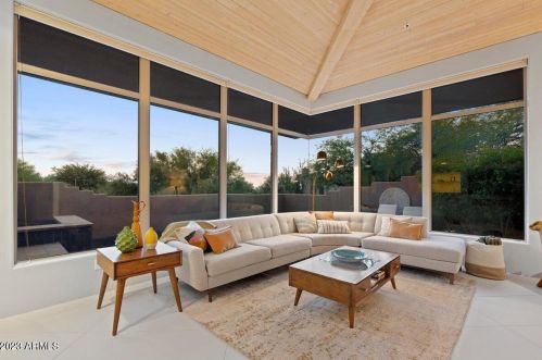 10758 Tamarisk Way, Scottsdale, AZ 85262-3200