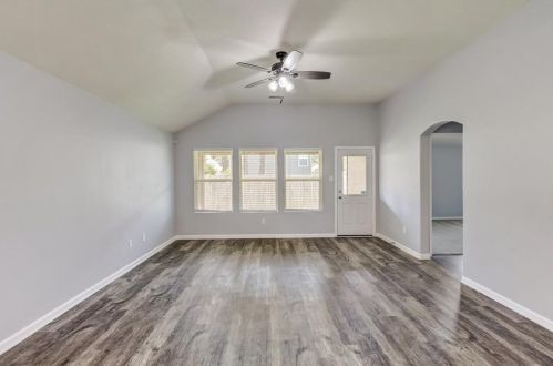 16740 Northern Flicker Trl, Conroe TX  77385-3828 exterior
