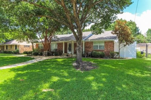 614 Twilight Trl, Richardson TX  75080-5122 exterior