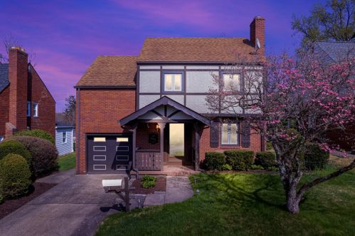 1051 Sarah St, Bridgeville, PA 15017-2214