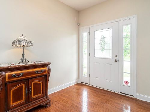 107 View Dr, Burlington NC  27215-4694 exterior