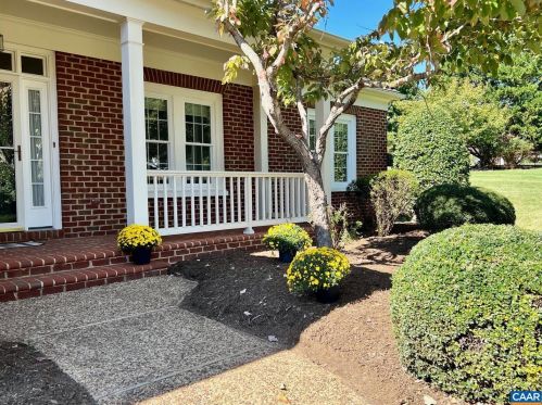 1546 Tavistock Pl, Keswick, VA 22947-9181