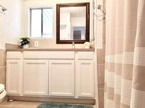 306 Picnic View Ln, Oceanside CA  92056-4809 exterior