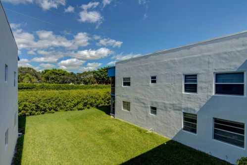 523 Normandy K, Delray Beach FL  33484-4824 exterior