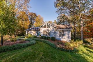 135 Saxby Ct, Clemmons, NC 27012-9019