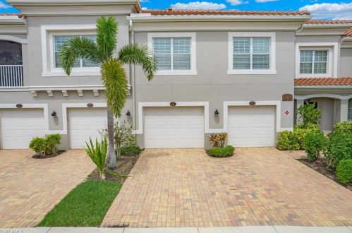 23400 Alamanda Dr, Bonita Springs, FL 34135-8360