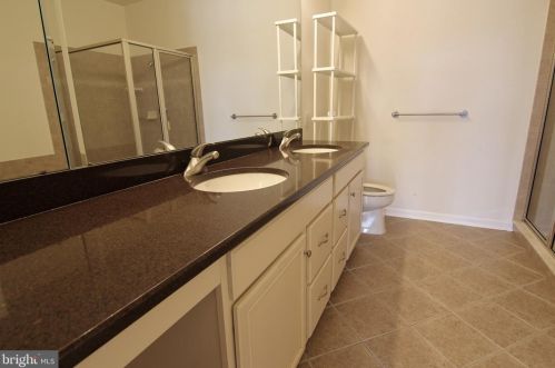 516 Carson Ter, Huntingdon Valley PA  19006-4721 exterior