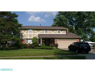 762 Timberlake Dr, Westerville, OH 43081-1327