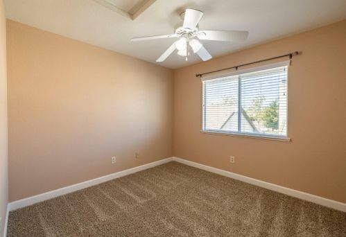 8686 White Peacock Way, Elk Grove CA  95624-3701 exterior