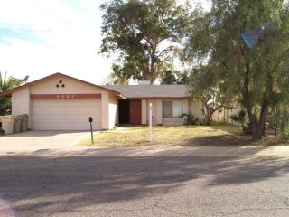 5637 Alice Ave, Glendale, AZ 85302-4721