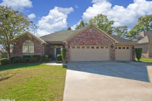 145 Pumice Dr, North Little Rock, AR 72120-3737