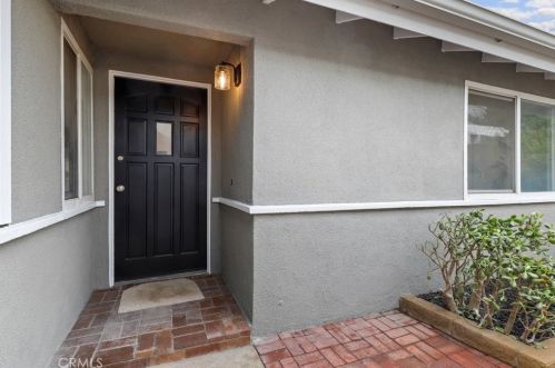 17846 Stillmore St, Santa Clarita, CA 91387-4217