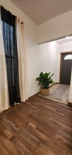 910 9th Ave, Beaver Falls PA  15010-4513 exterior