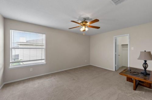 1612 Marble Cove Ln, Denton TX  76210-5820 exterior