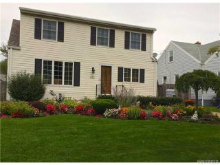 45 June Rd, Buffalo, NY 14217-1415