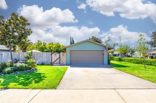1599 Pontiac St, Valley Home, CA 95361-3464