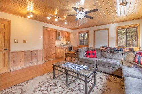 329 Fairway Blvd, Big Bear City CA  92314-8879 exterior