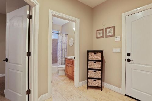 1238 River Pointe Dr, Lodi CA  95240-0564 exterior