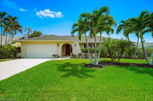 1914 37th Ter, Cape Coral, FL 33904-5036