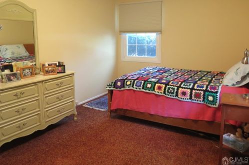 9 Prests Mill Rd, Old Bridge NJ  08857-2734 exterior