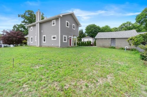 78 Gervais St, Coventry RI  02816-8024 exterior
