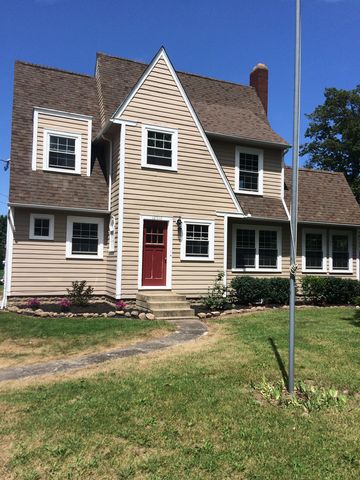 12513 Mason Rd, Vermilion, OH 44089-9543