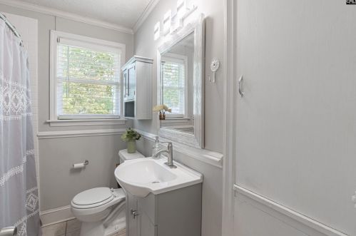 1512 Summerland Dr, Cayce-West Columbia SC  29033-2820 exterior