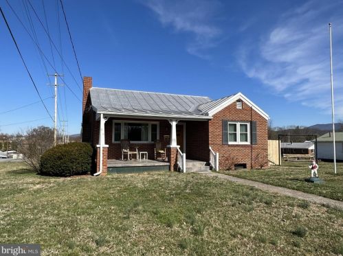 201 8th Ave, Richmond National Battlefiel VA  22835-1524 exterior