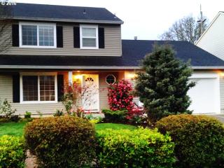 2311 Fremont St, Cornelius, OR 97113-7384