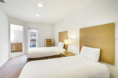 2736 Coupe St, Kissimmee FL  34746-7120 exterior