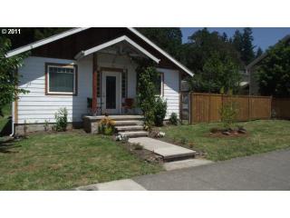 48163 1st St, Oakridge, OR 97463-9704