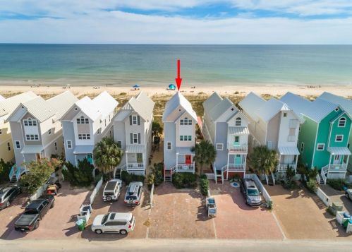 120 Gorrie Dr, Saint George Island, FL 32328-2728