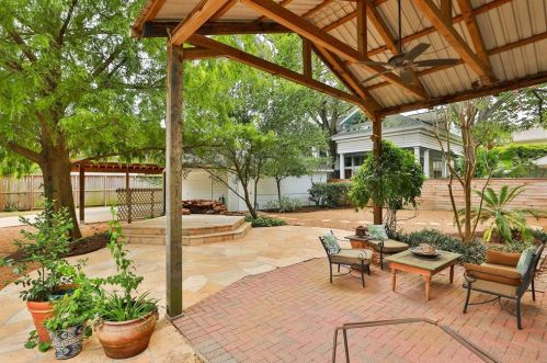 5101 Aspen St, Bellaire, TX 77401-4938