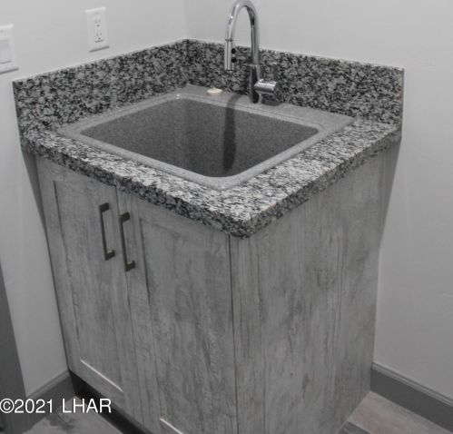 24 Tiburon Ln, Lake Havasu City AZ  86403-6038 exterior