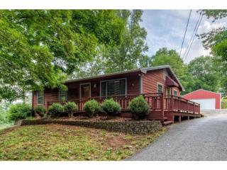 175 Circle Dr, Johnson City, TN 37615-2613