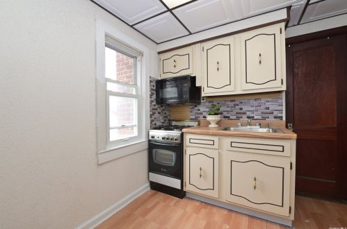 11136 179th St, Jamaica NY  11433-4124 exterior