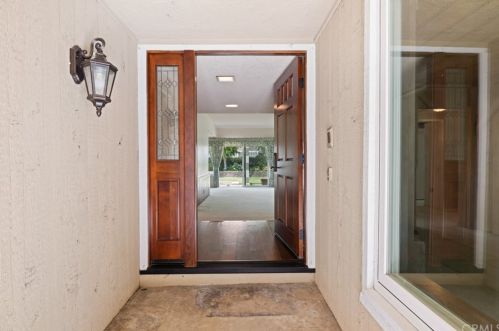 15382 Eiffel Cir, Irvine, CA 92604-3126