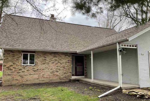 186 Victory St, Juneau, WI 53039-1138