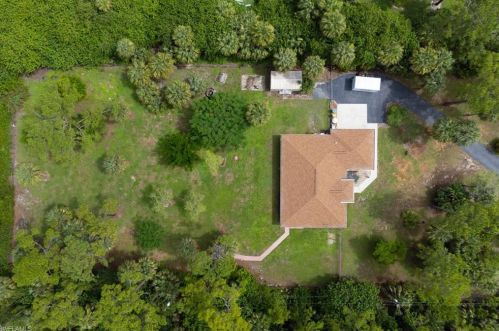 1131 17th St, Naples, FL 34117-4421