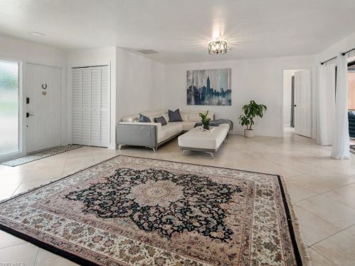 46 Thorncrest Ln, Naples FL  34113-8335 exterior