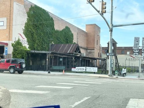 705 Main St, Greenville TX  75401-2027 exterior